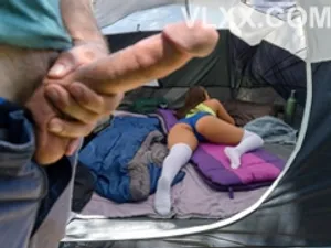 Vào ngày đầu tiên của ngày mới, cô bé xinh đẹp đã thể hiện khuôn mặt của mình trong suốt buổi biểu diễn đầy đam mê và có khoảng thời gian tuyệt vời khi lắng nghe những chỉ dẫn của những người bạn sói